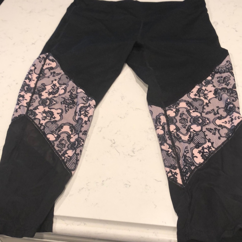 Fabletics black Capri leggings with pink trim